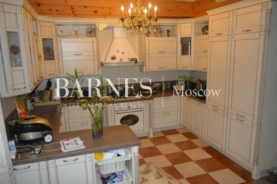 2-этажный коттедж 520 м² с отделкой