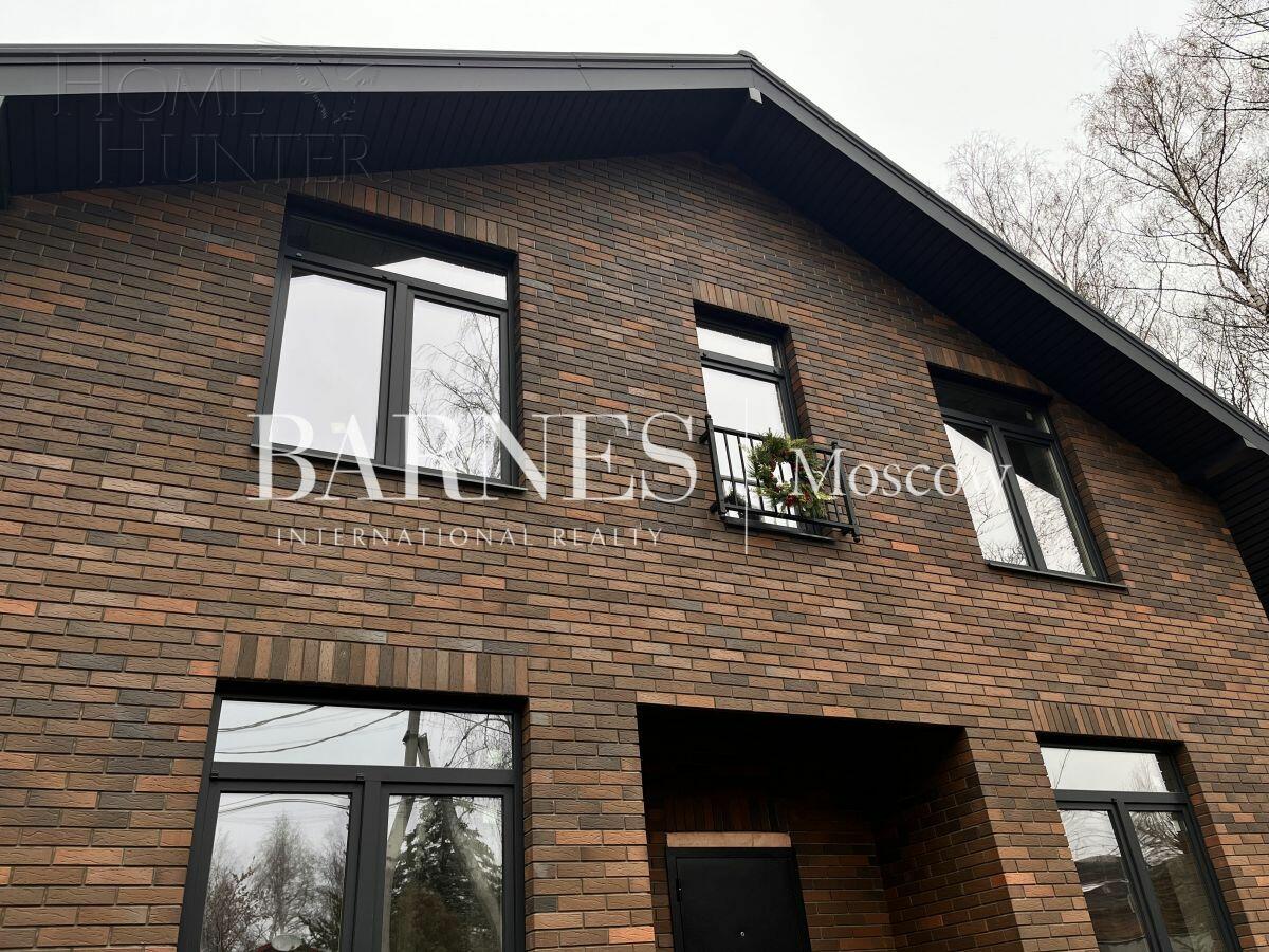 2-этажный коттедж 300 м² без отделки