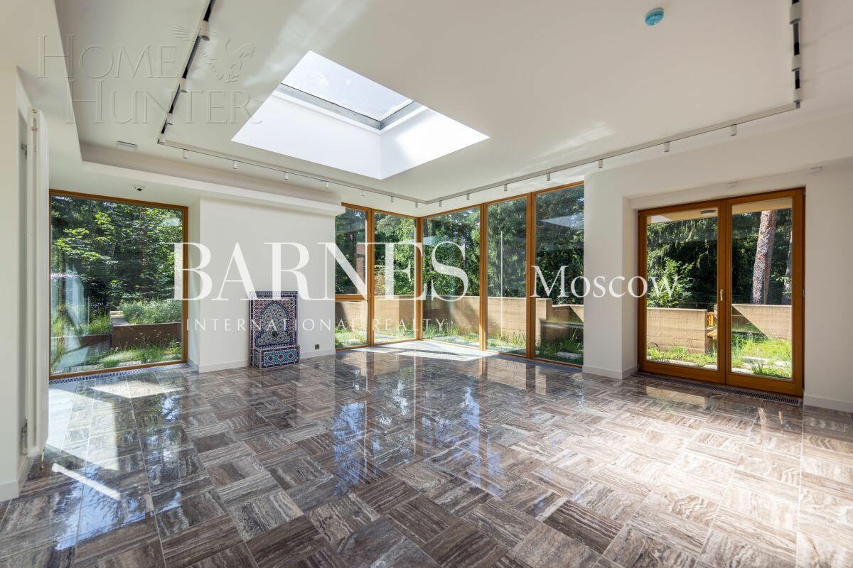 2-этажный коттедж 1 330 м² с отделкой