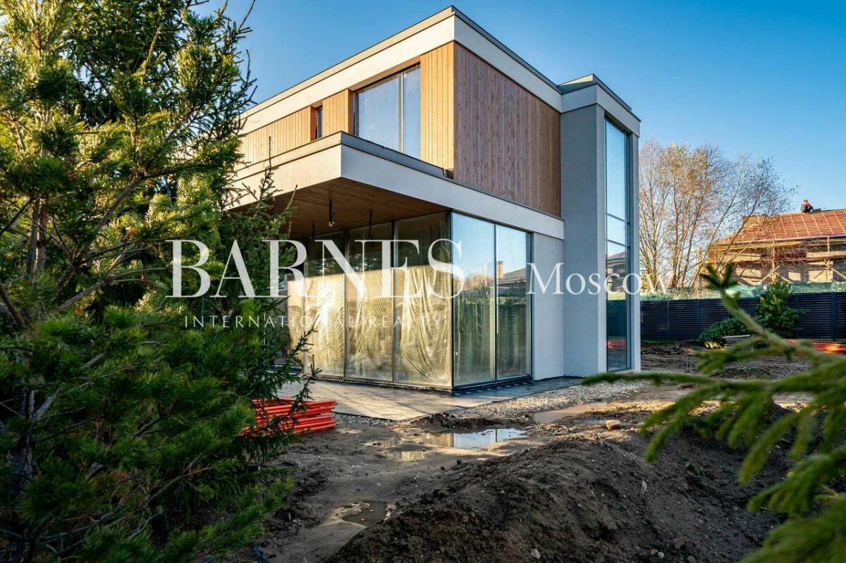 2-этажный коттедж 385 м² без отделки