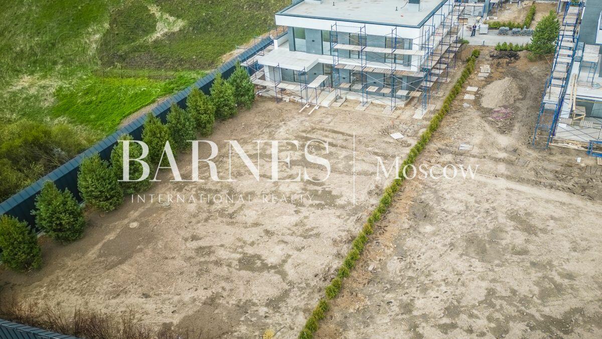 2-этажный коттедж 347 м² с отделкой