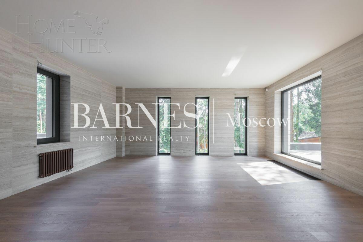 3-этажный коттедж 380 м² с отделкой