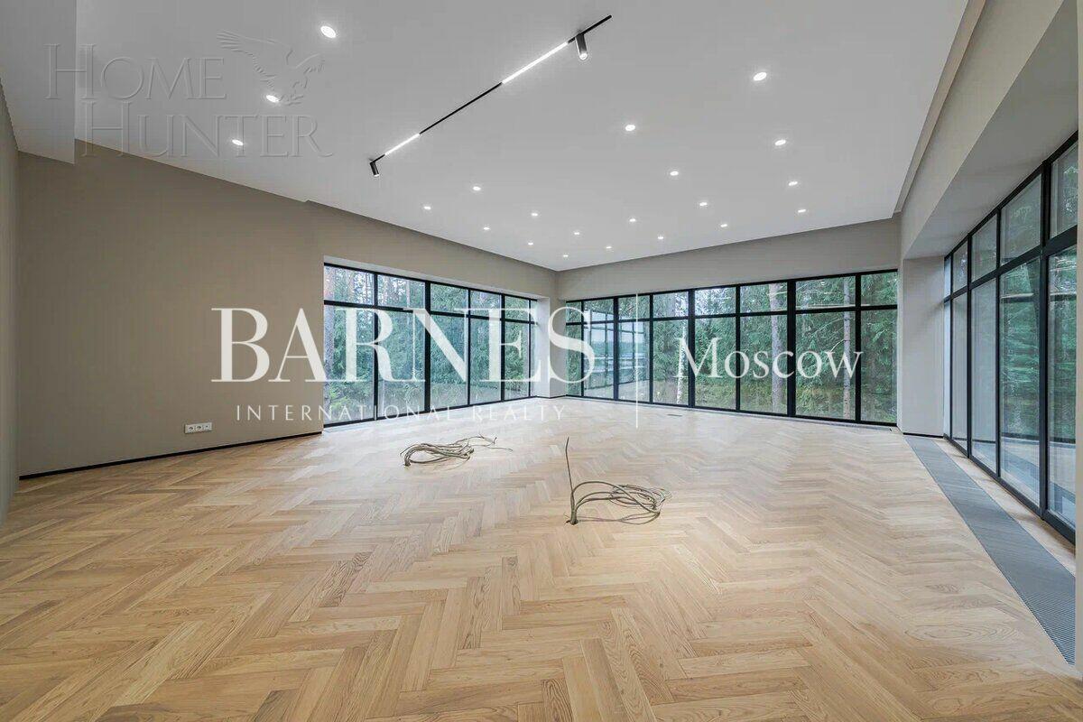 2-этажный коттедж 720 м² с отделкой