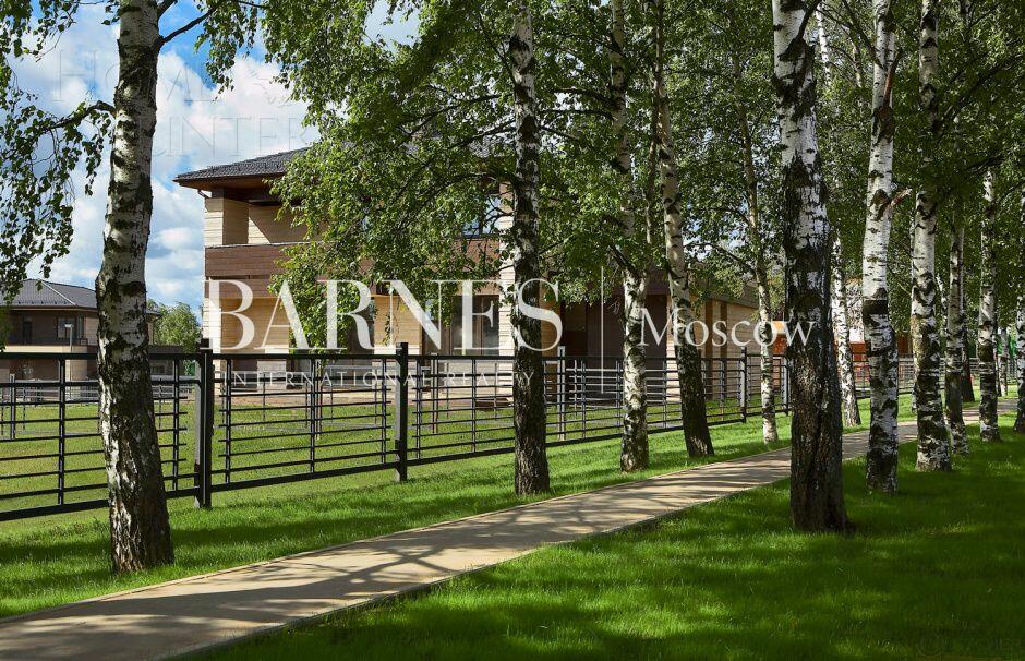 Участок 39.33 сот. в охраняемом поселке