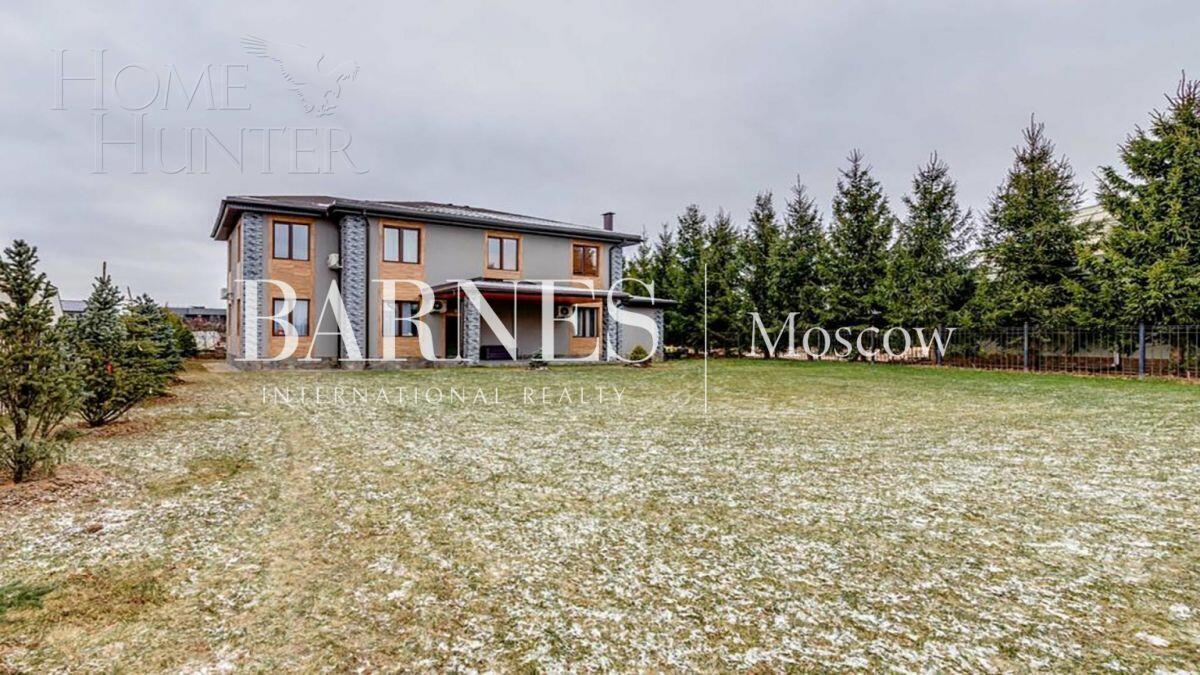 2-этажный коттедж 305 м² с отделкой