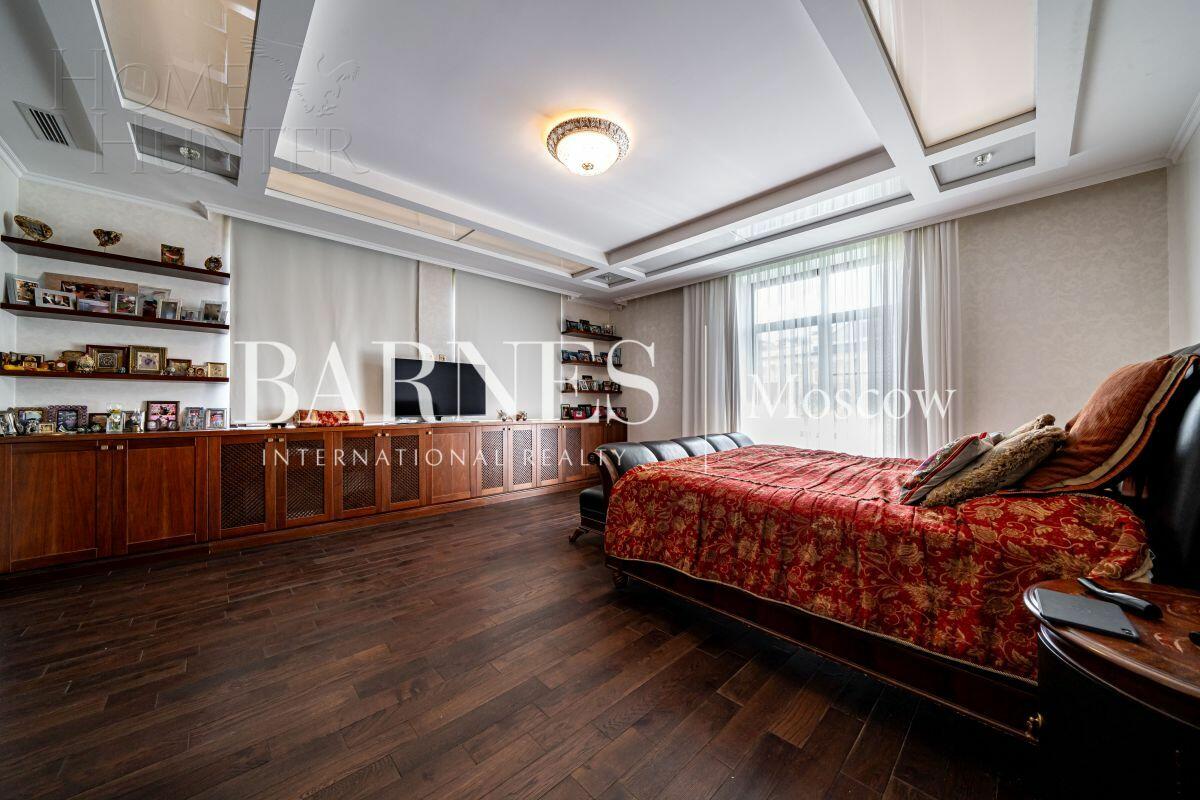 2-этажный коттедж 550 м² с отделкой