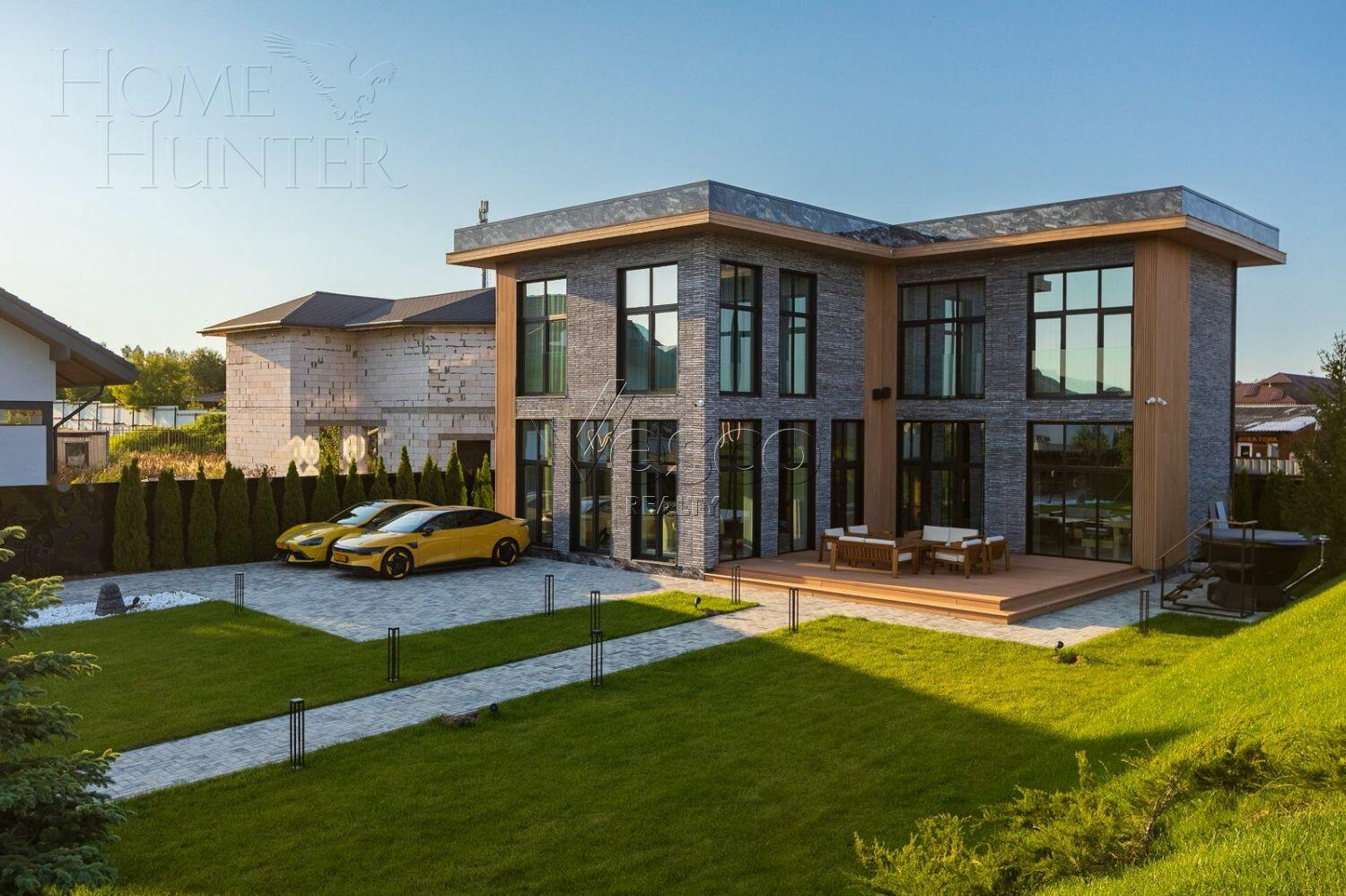 2-этажный коттедж 250 м² с отделкой