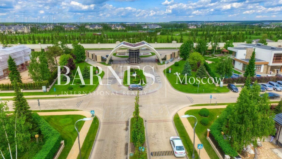 2-этажный коттедж 305 м² с отделкой