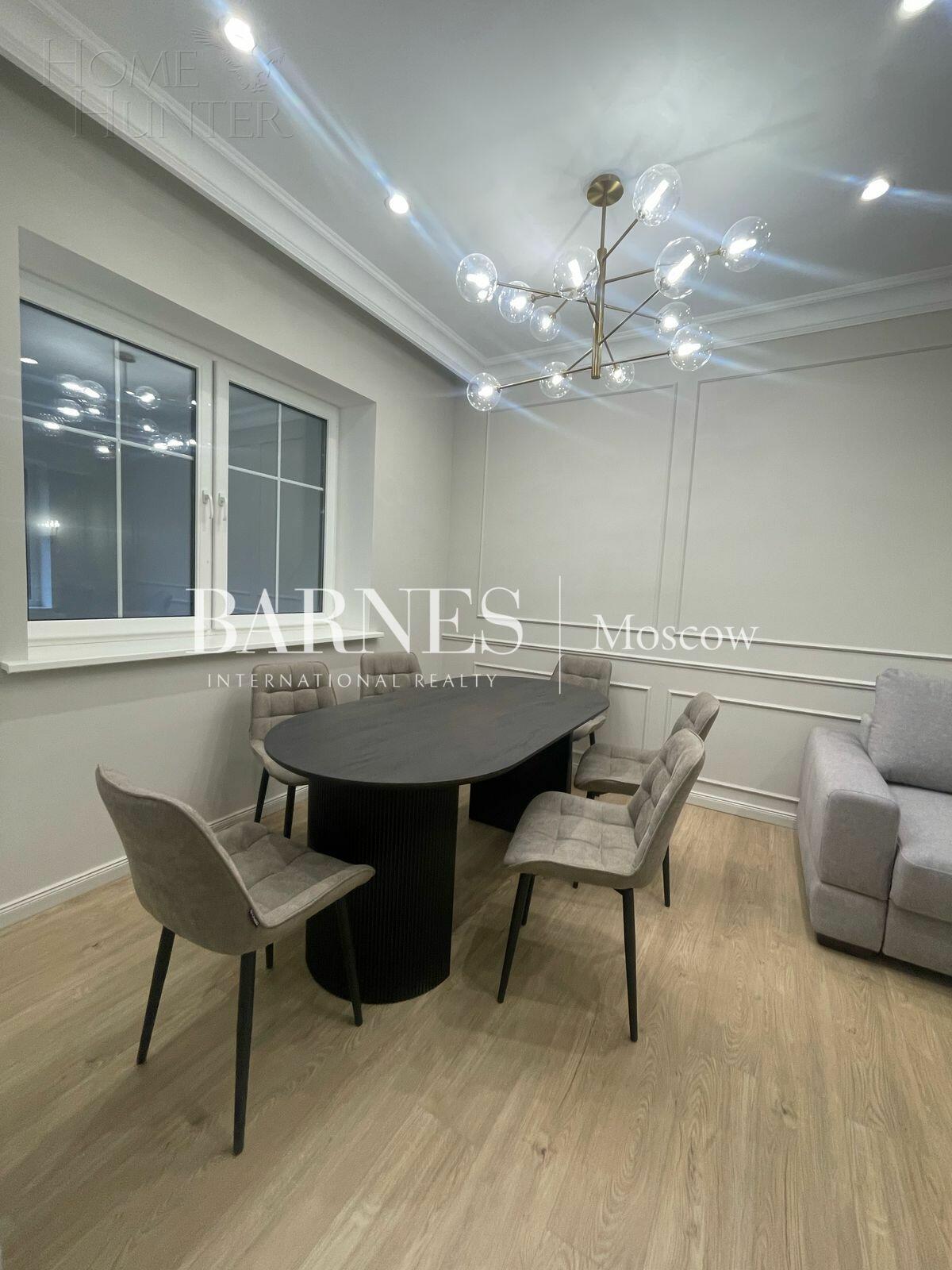 2-этажный таунхаус 220 м² с отделкой