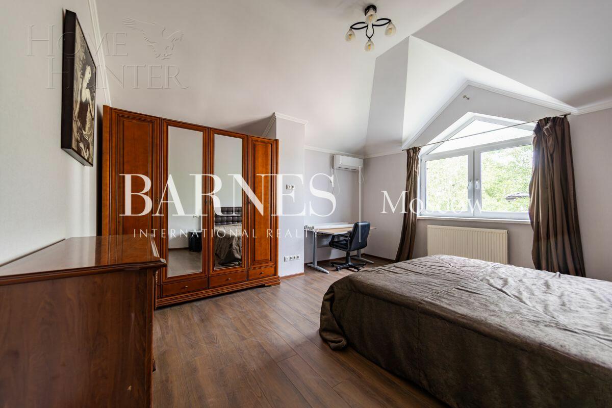 2-этажный коттедж 320 м² с отделкой