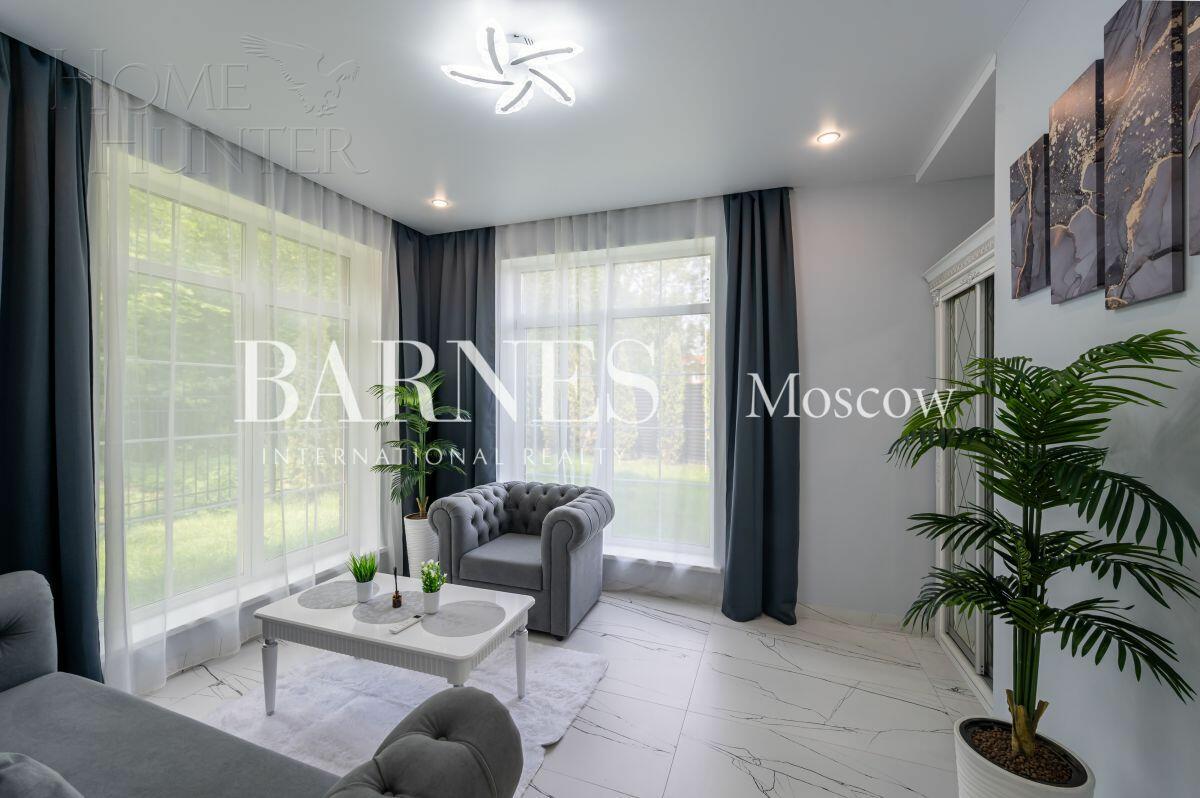 2-этажный коттедж 220 м² с отделкой