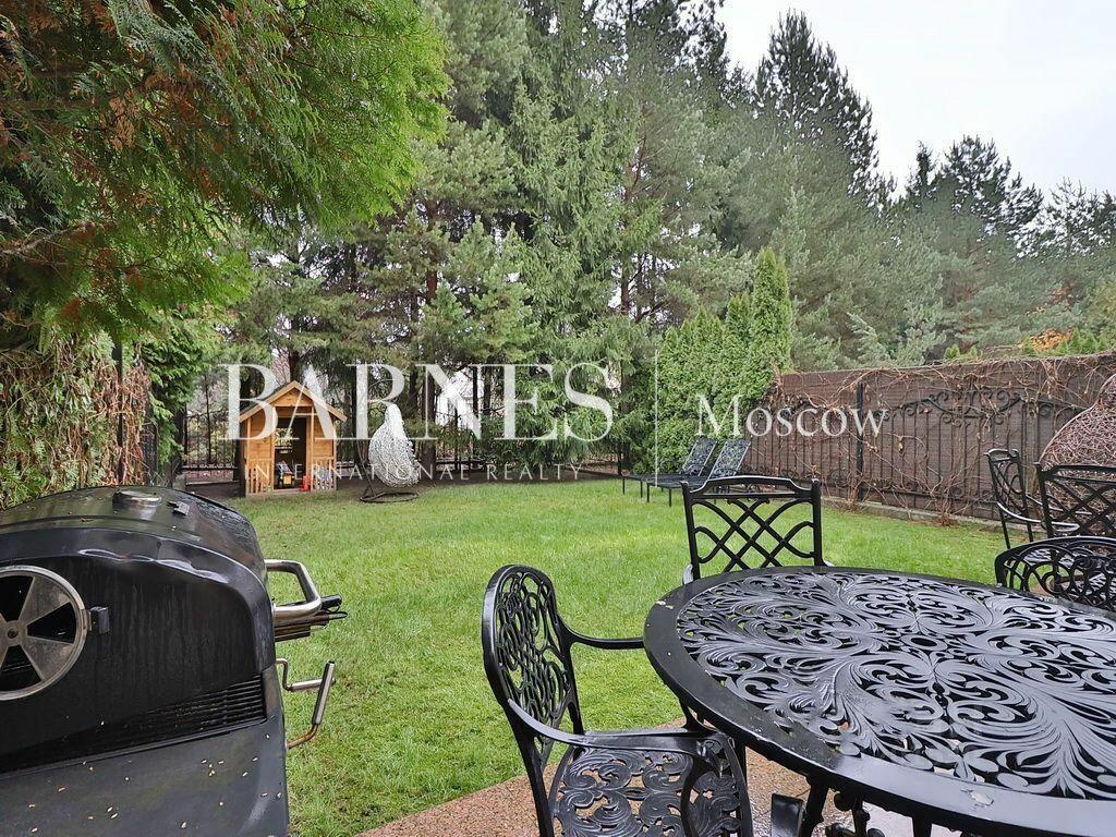 2-этажный таунхаус 330 м² с отделкой