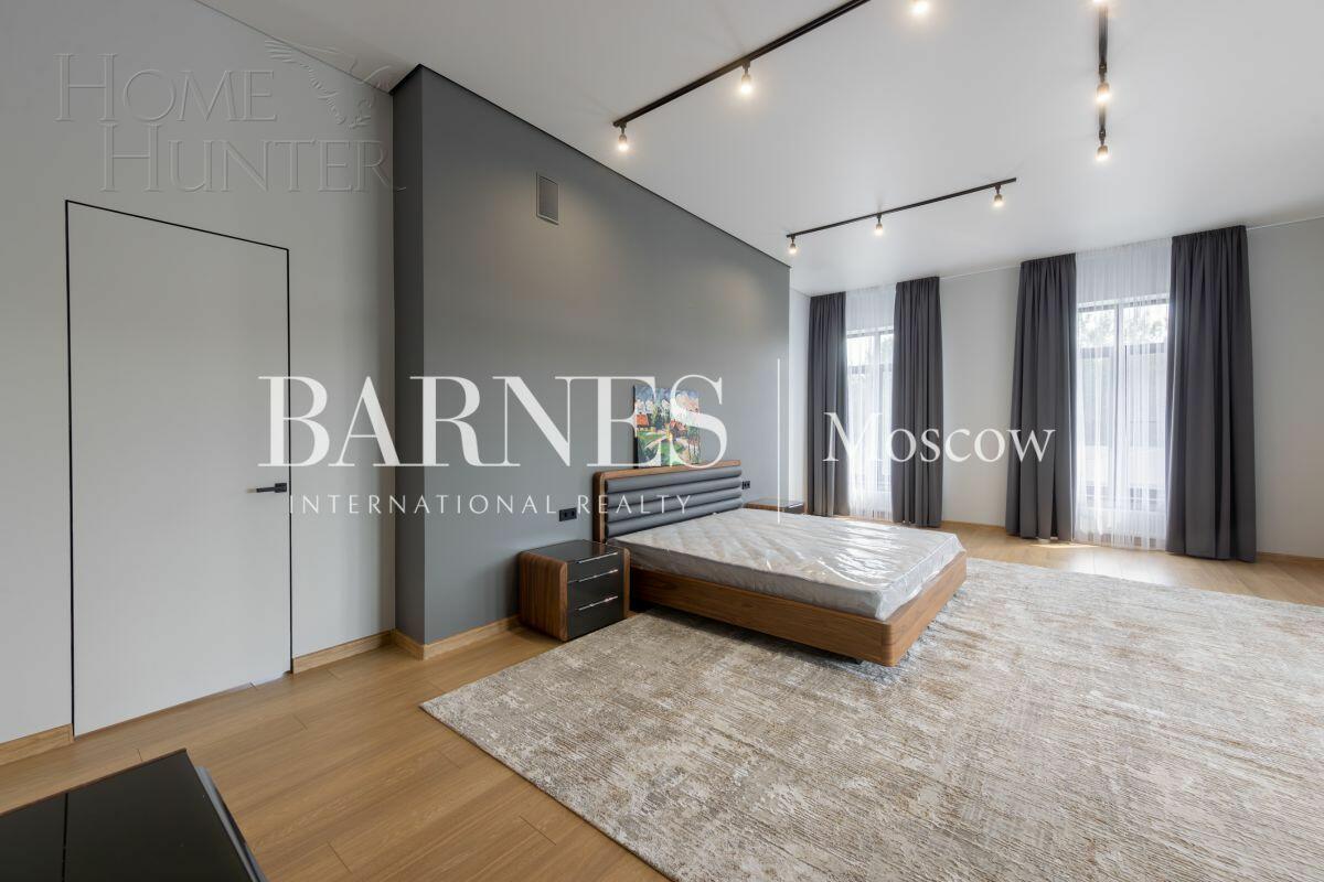 2-этажный коттедж 1 327 м² с отделкой