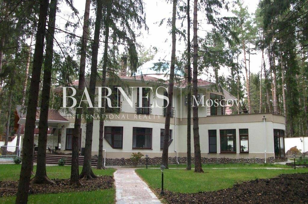 2-этажный коттедж 850 м² с отделкой