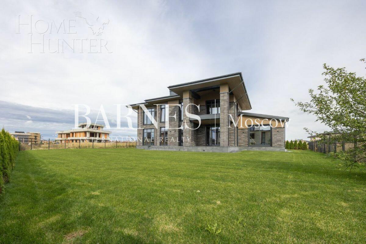 2-этажный коттедж 460 м² без отделки