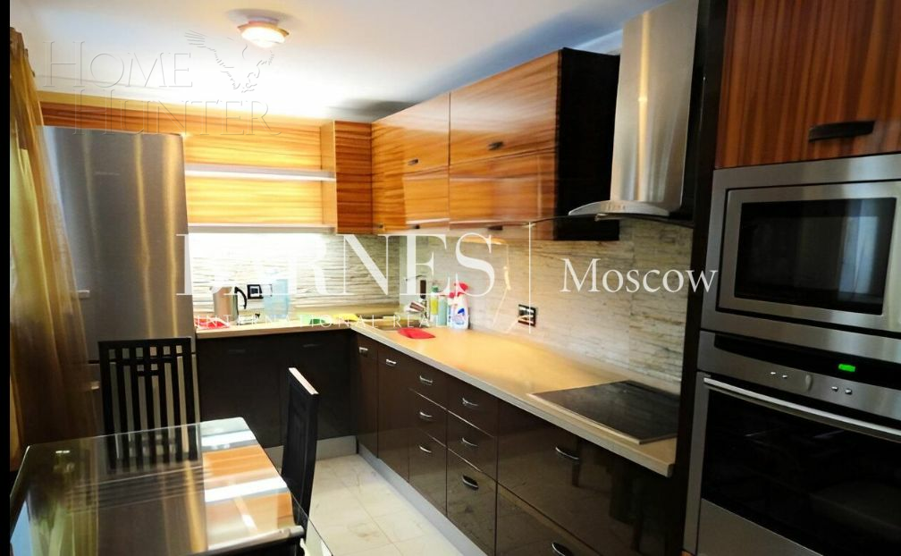 2-этажный таунхаус 460 м² с отделкой