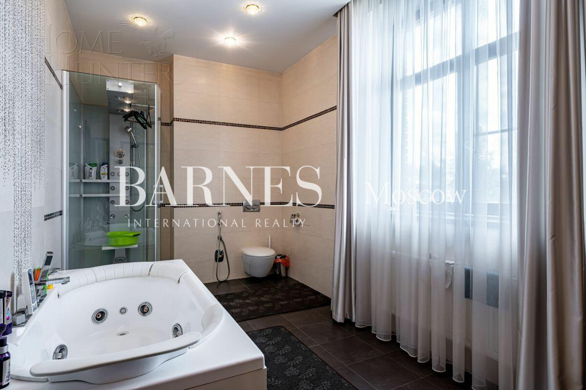 2-этажный коттедж 550 м² с отделкой