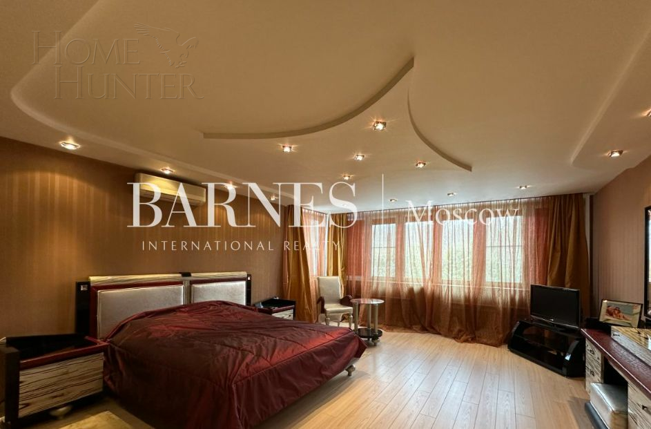 2-этажный таунхаус 460 м² с отделкой