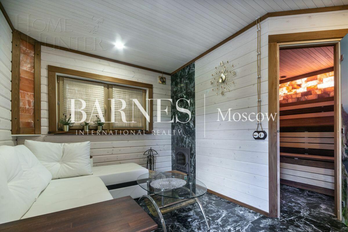 3-этажный коттедж 1 162 м² с отделкой