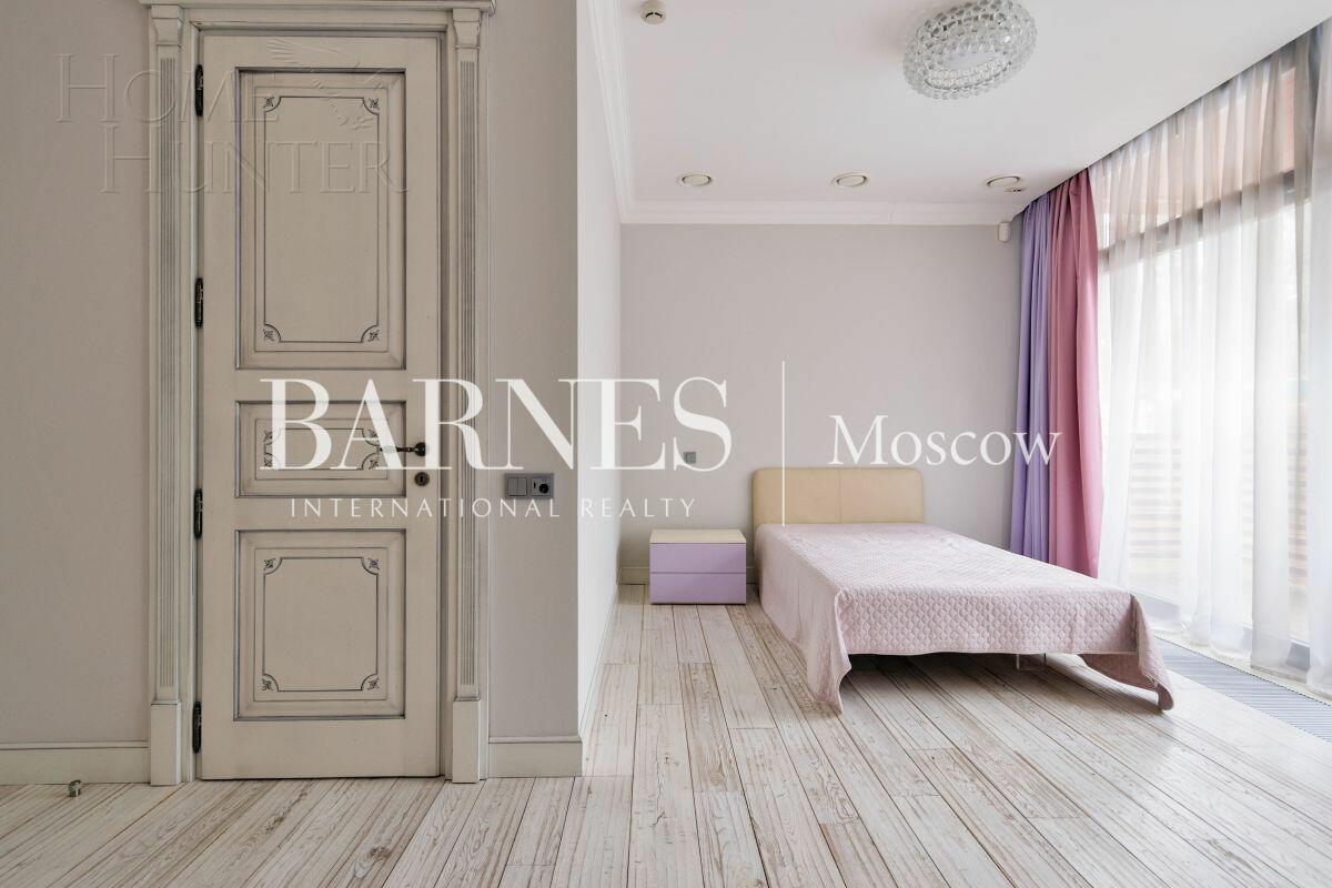 2-этажный таунхаус 430 м² с отделкой