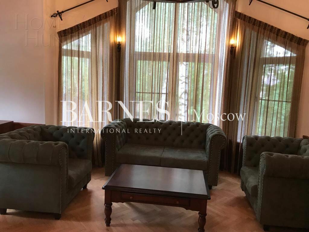 3-этажный коттедж 400 м² с отделкой