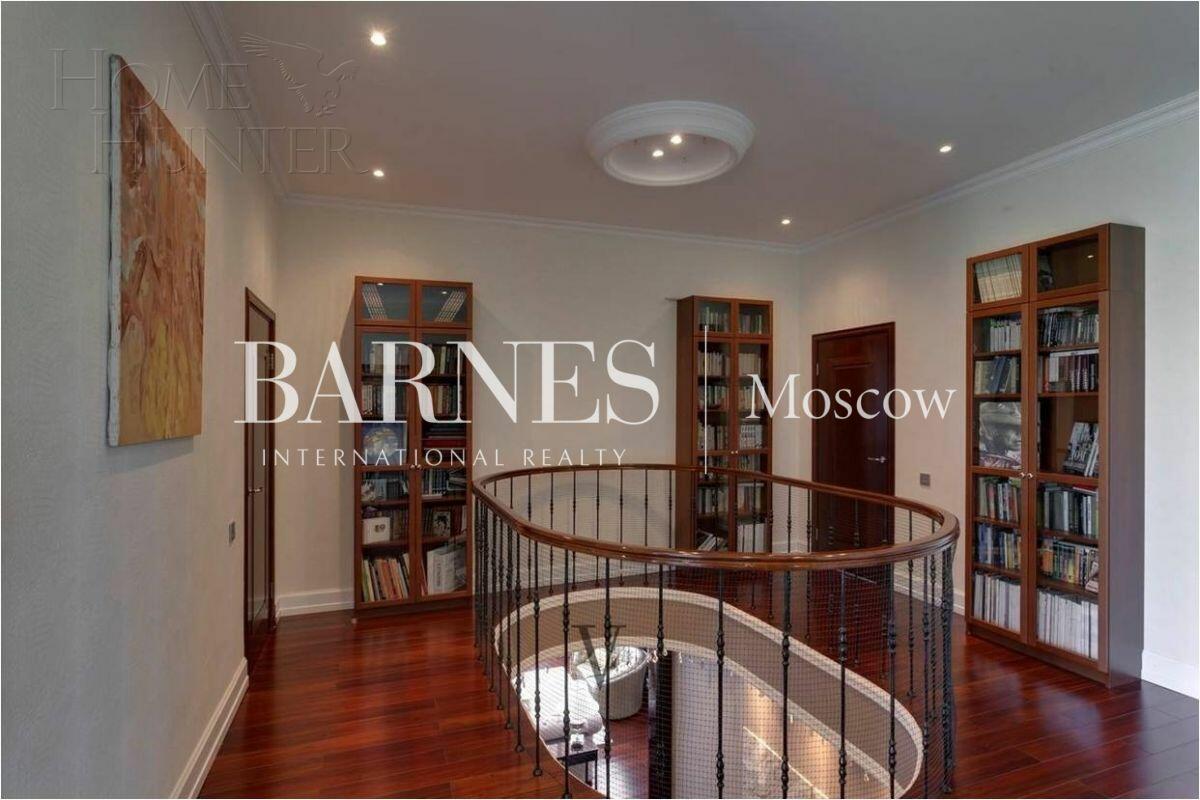 2-этажный коттедж 366 м² без отделки