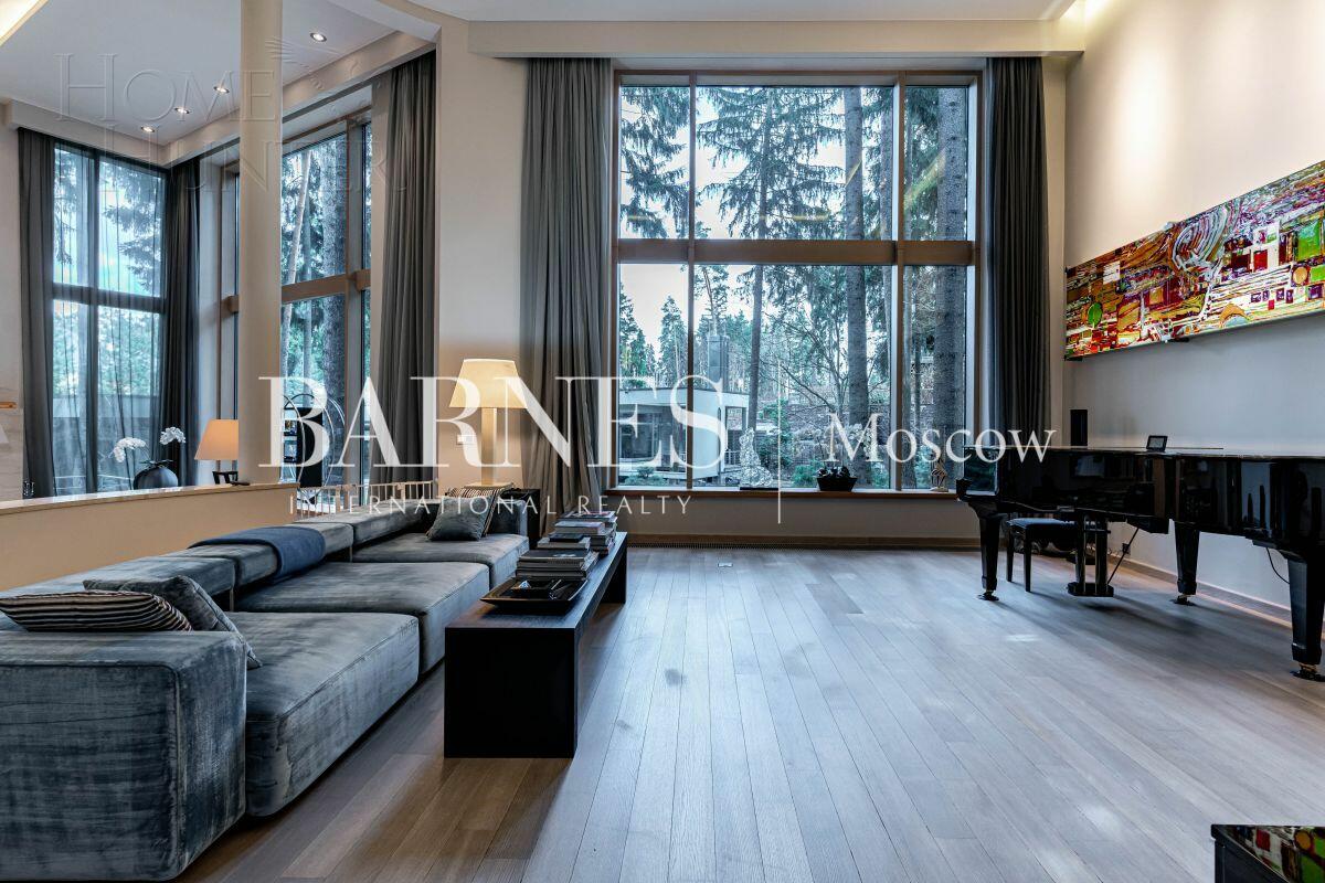 2-этажный коттедж 1 622 м² с отделкой