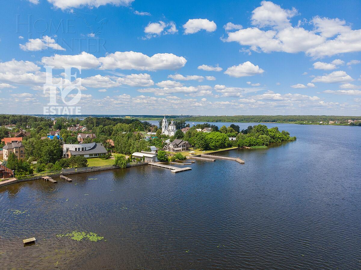 3-этажный коттедж 384.4 м² с отделкой