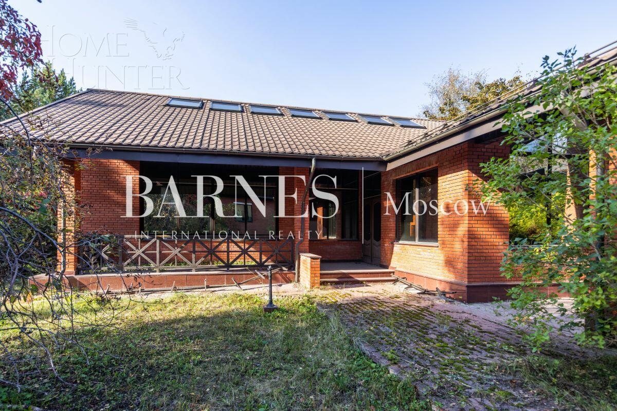 2-этажный коттедж 600 м² без отделки