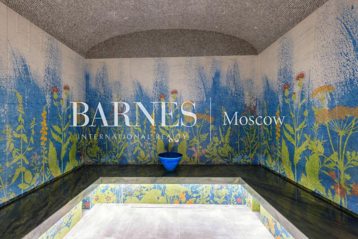 2-этажный коттедж 1 330 м² с отделкой