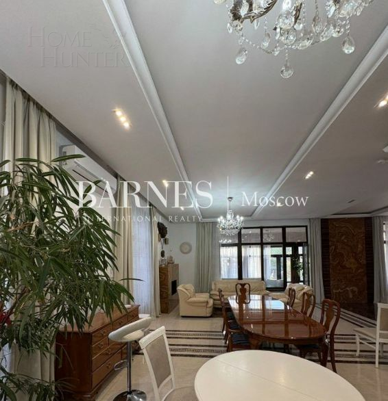 2-этажный коттедж 500 м² с отделкой