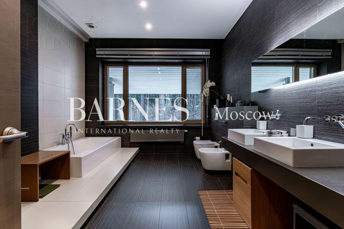 2-этажный коттедж 1 622 м² с отделкой