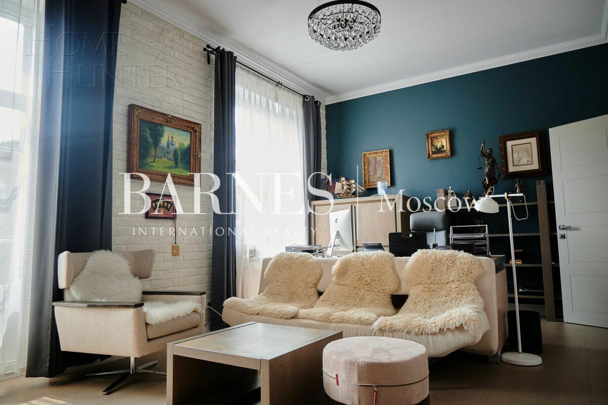 2-этажный таунхаус 295 м² с отделкой