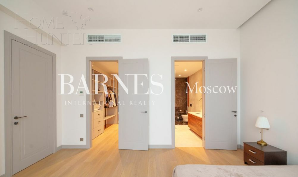 4-этажный таунхаус 278 м² с отделкой