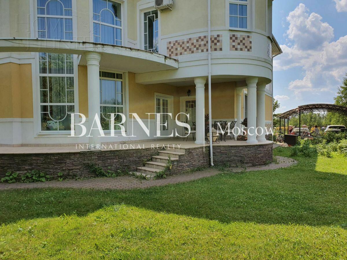 2-этажный коттедж 366 м² без отделки