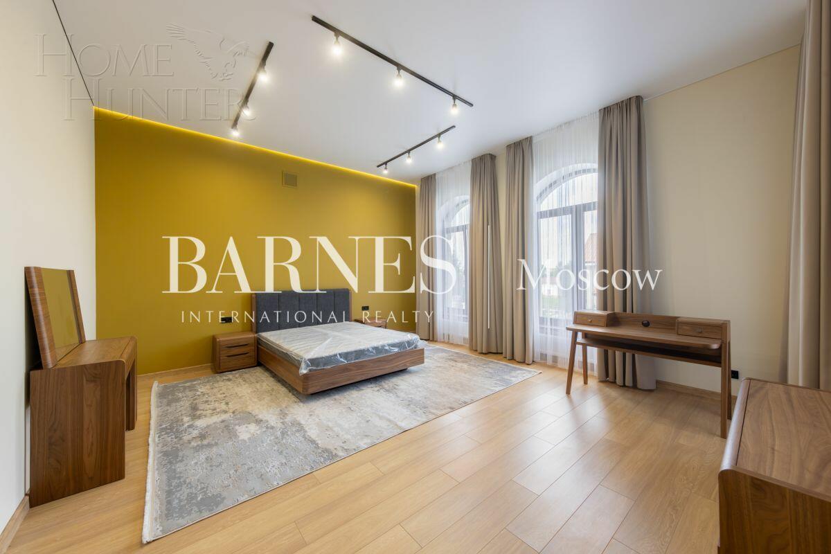 2-этажный коттедж 1 327 м² с отделкой