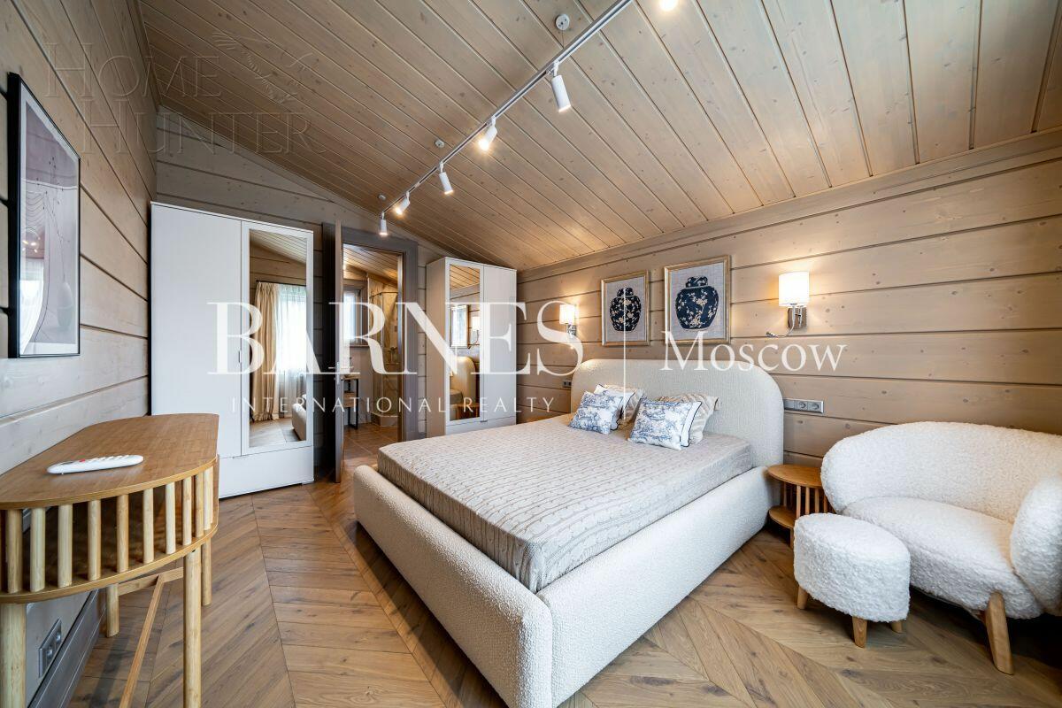 2-этажный коттедж 250 м² с отделкой