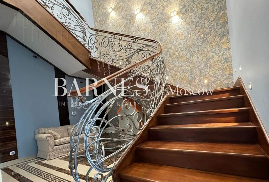 2-этажный коттедж 500 м² с отделкой