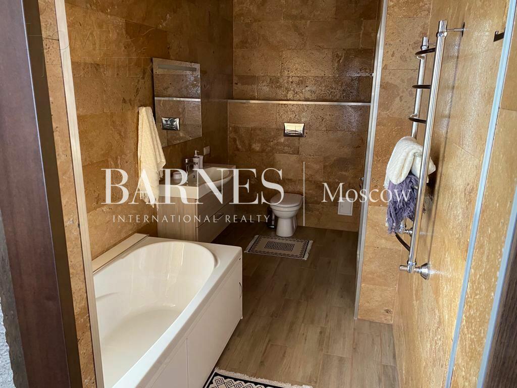 2-этажный коттедж 650 м² с отделкой