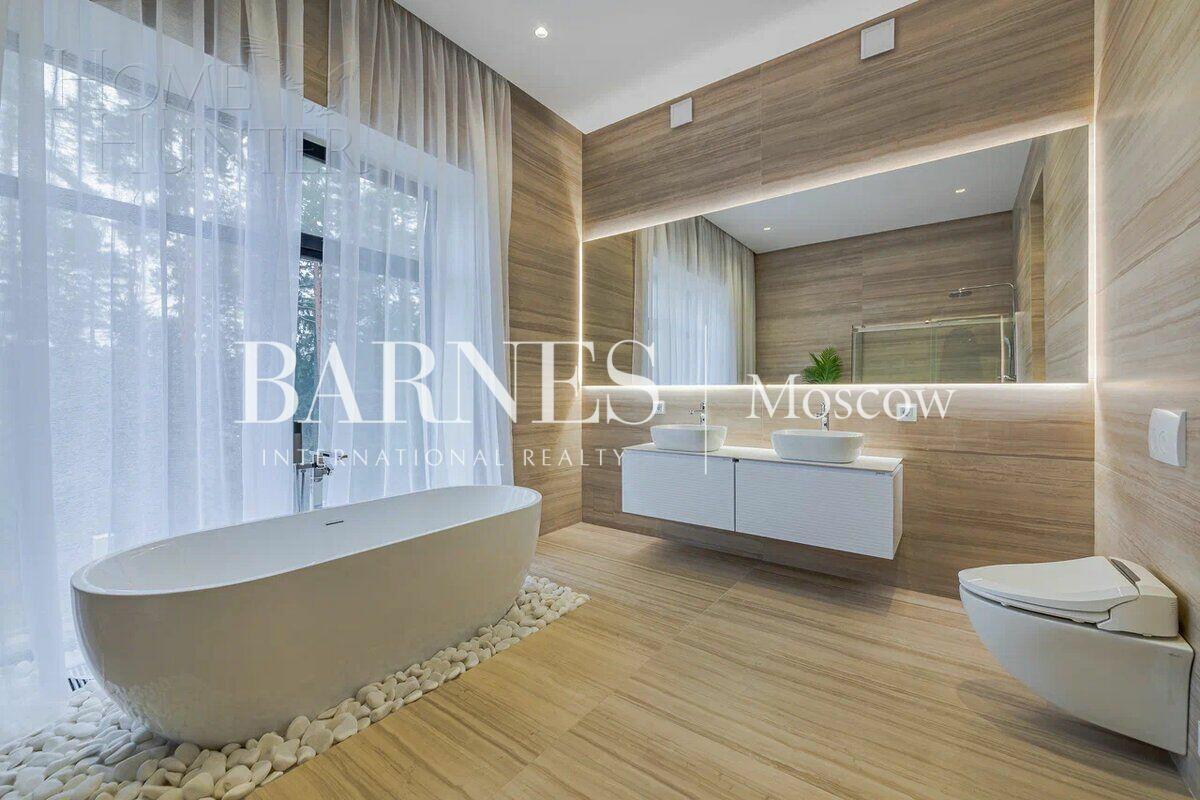 2-этажный коттедж 720 м² с отделкой