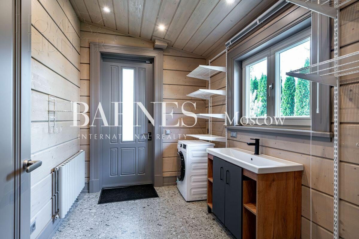 2-этажный коттедж 250 м² с отделкой