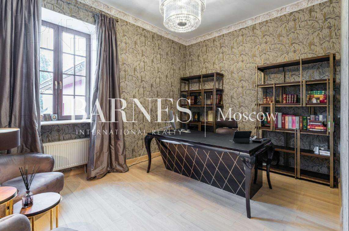 2-этажный коттедж 800 м² с отделкой