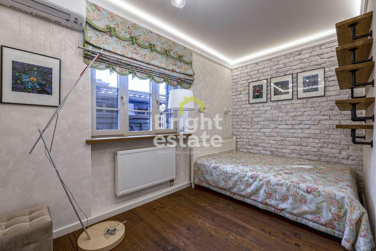 2-этажный коттедж 2 327 м² без отделки