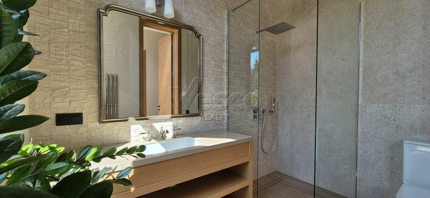 1-этажный коттедж 275 м² с отделкой