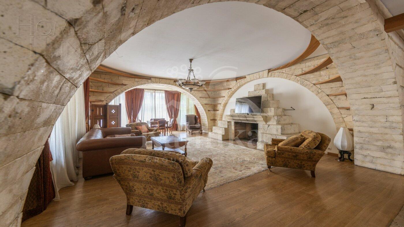 2-этажный коттедж 720 м² с отделкой