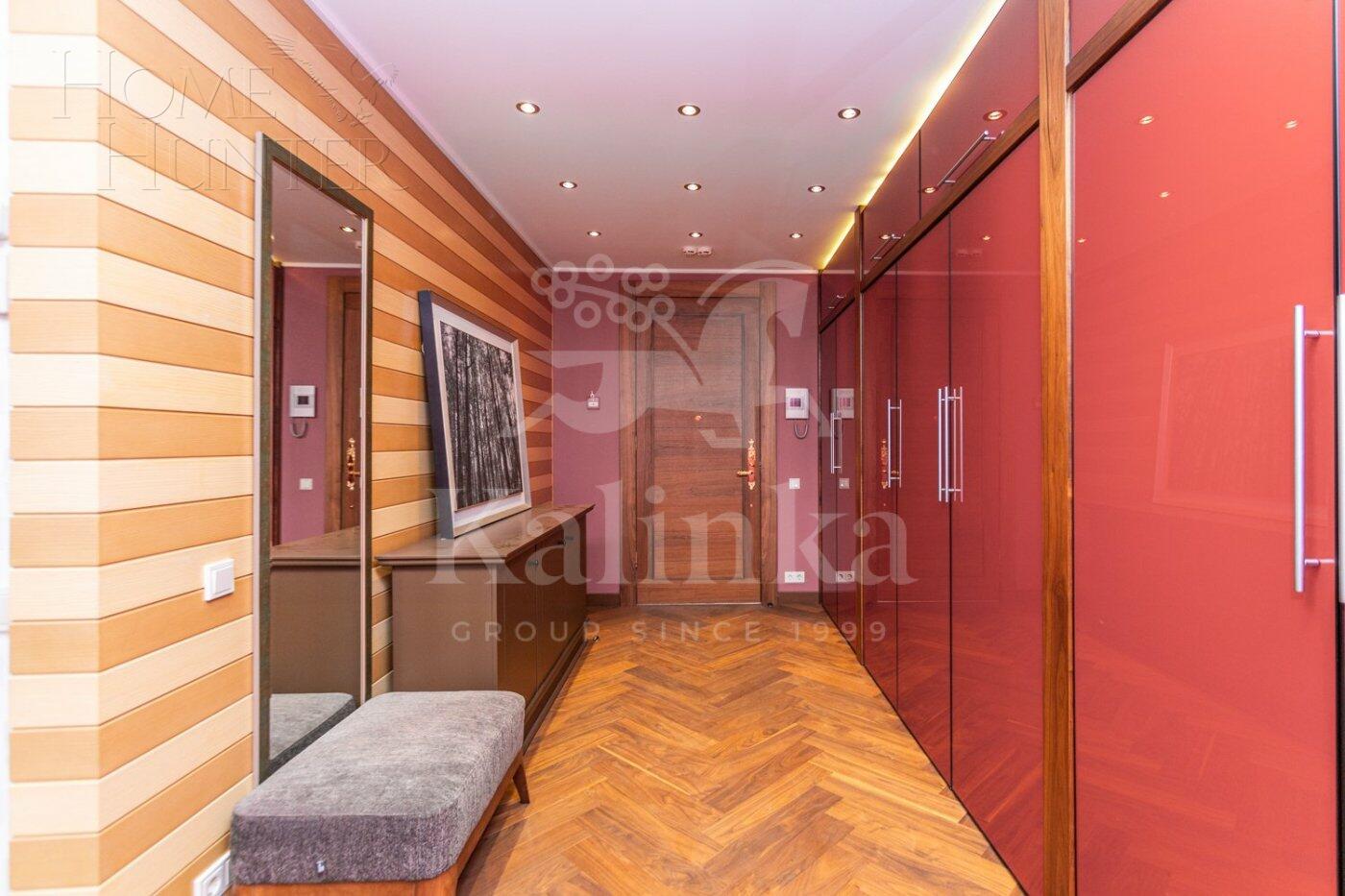 4-КОМН. КВАРТИРА С ОТДЕЛКОЙ 244 М² НА 4 ЭТАЖЕ