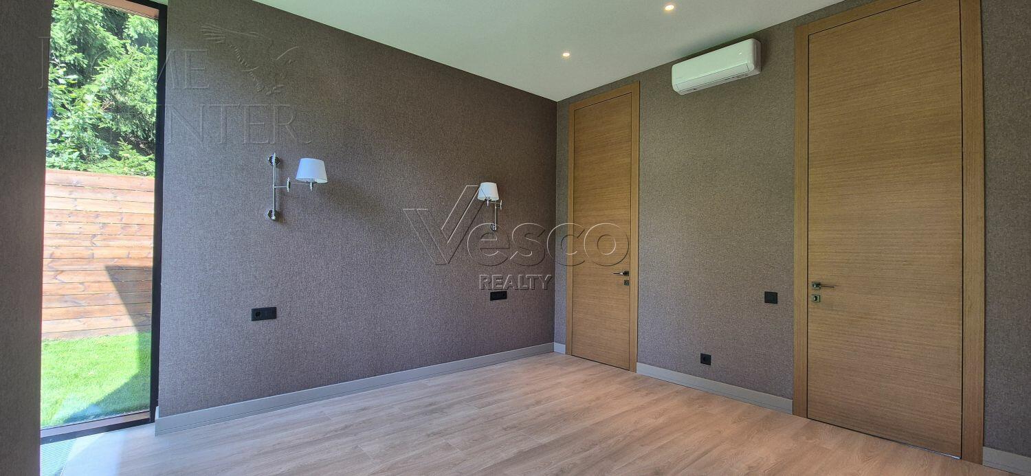 1-этажный коттедж 275 м² с отделкой