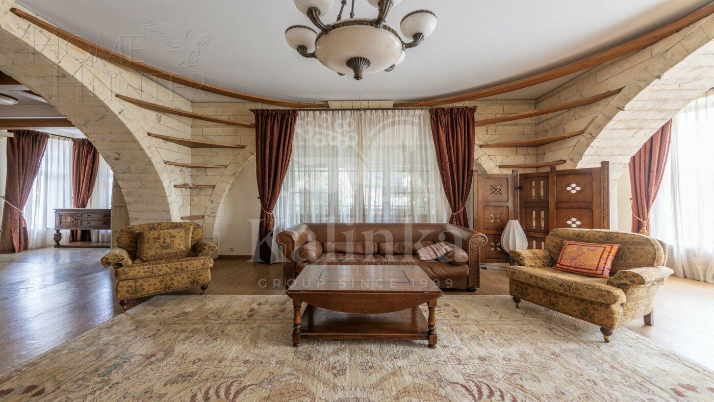 2-этажный коттедж 720 м² с отделкой