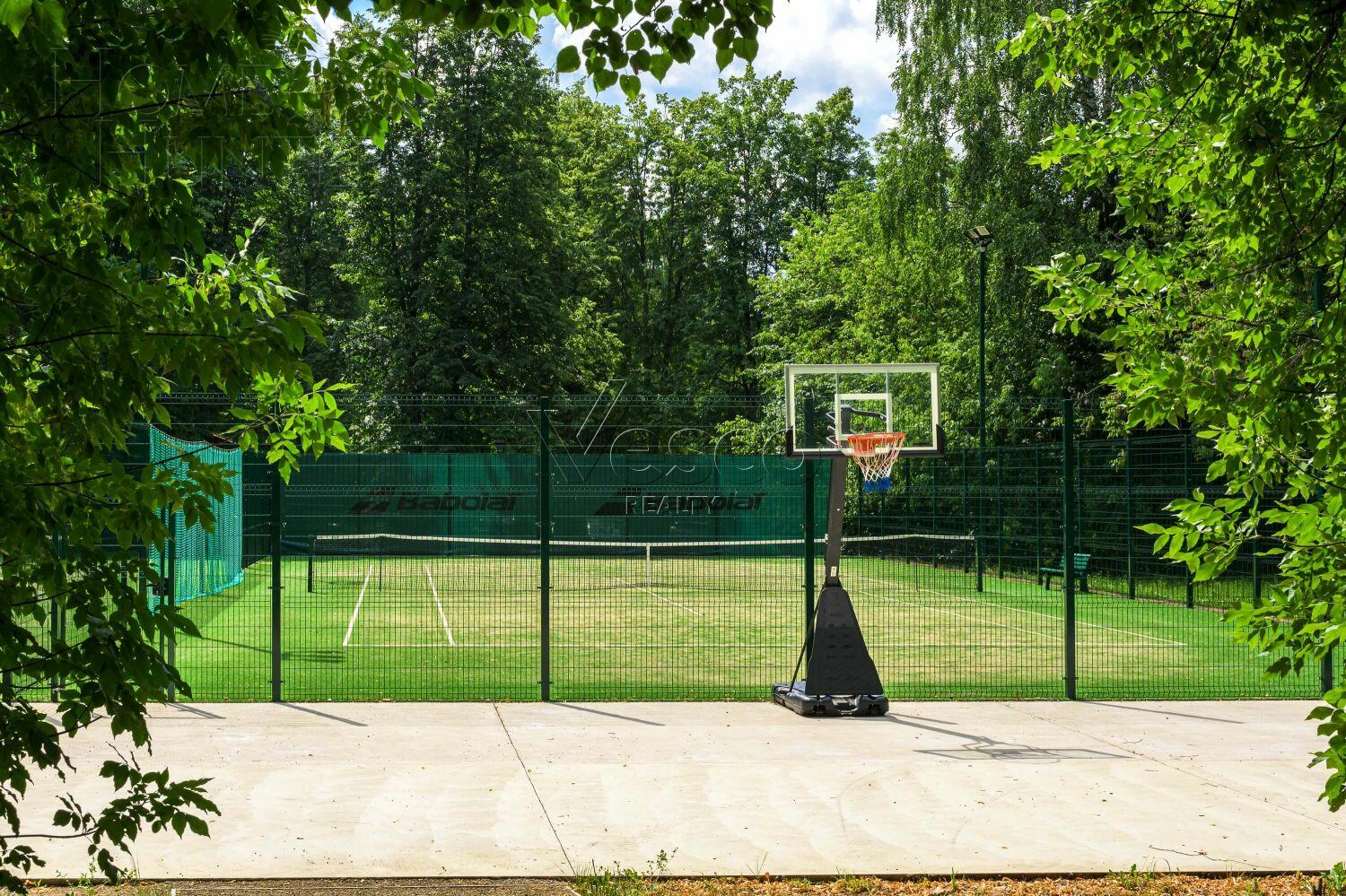 Участок 43.7 сот. в охраняемом поселке