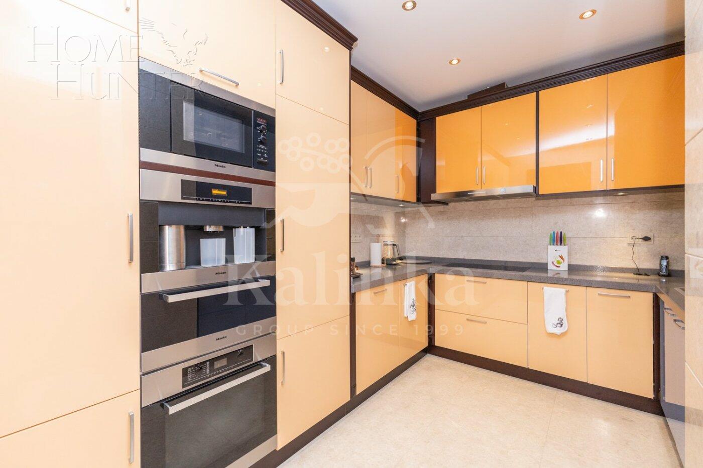 4-КОМН. КВАРТИРА С ОТДЕЛКОЙ 244 М² НА 4 ЭТАЖЕ